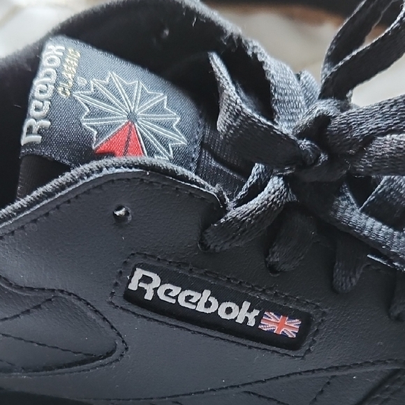 Reebok Classic Leather Shoes Sneakers Black Low Top Retro‎ Kids 5.5 - Picture 3 of 6